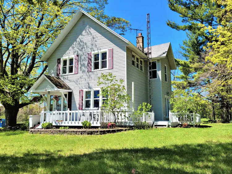 The charming farmhouse near Lake Michigan