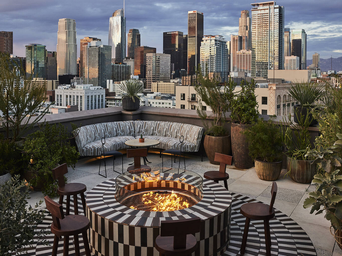 19 Best Rooftop Restaurants For Food as Good as the Views