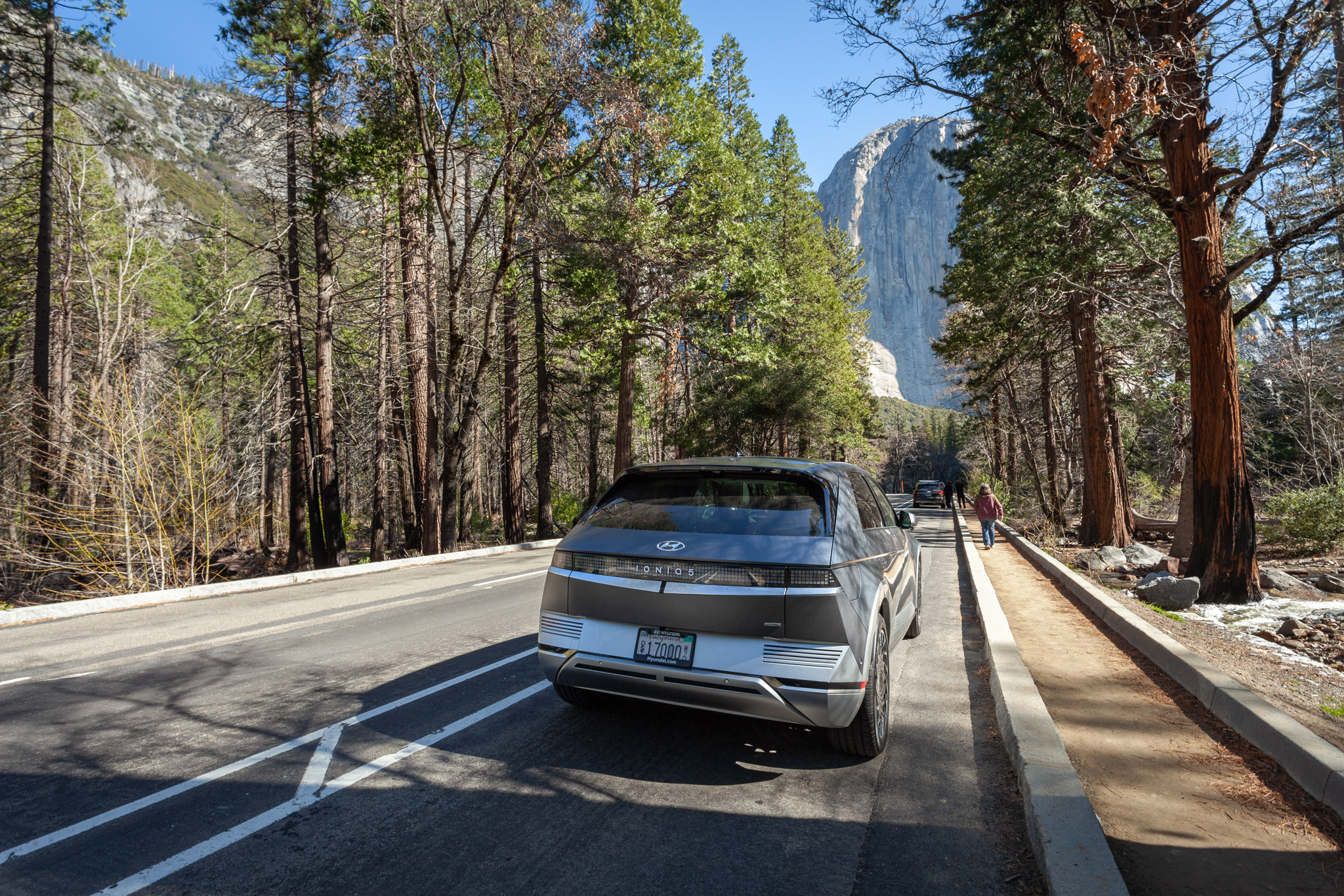 Here’s what it’s like to take an electric car road trip from L.A. to