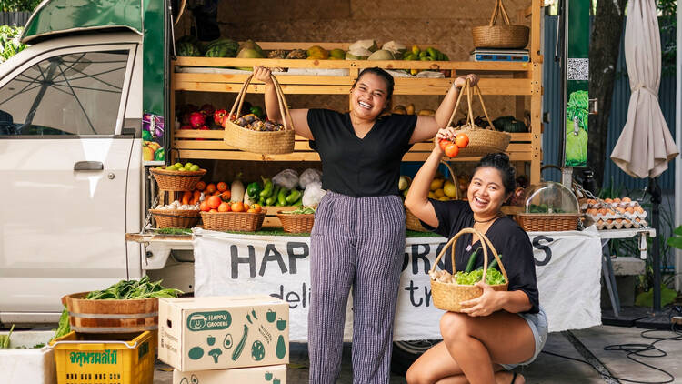 Happy Grocers Truck at Thada Court