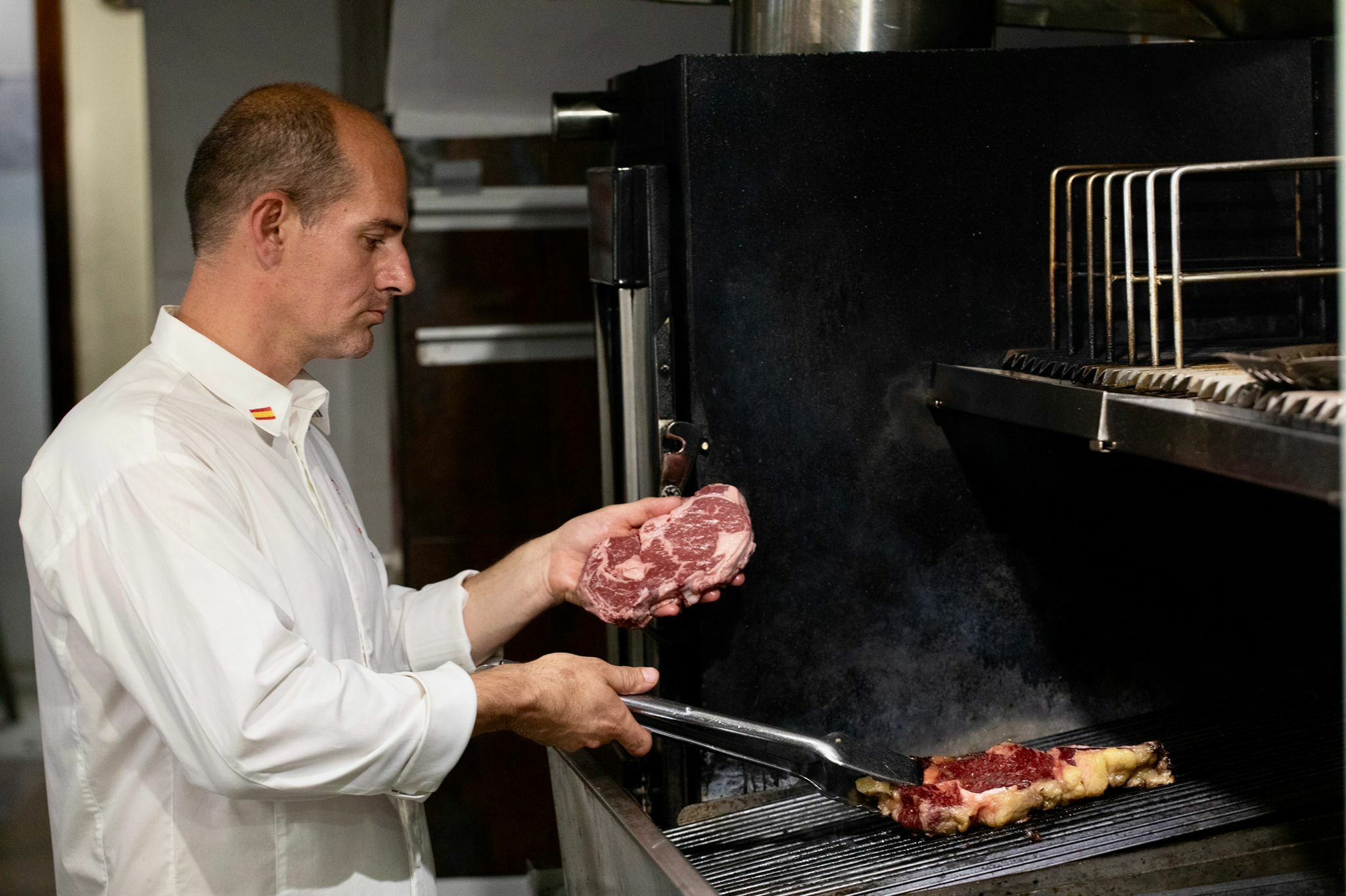 El chef Cata Lupu en plena acción