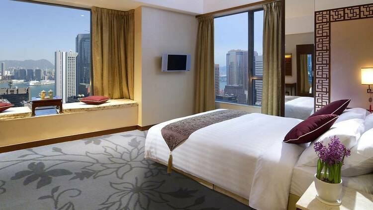 deluxe harbour view room at lan kwai fong hotel