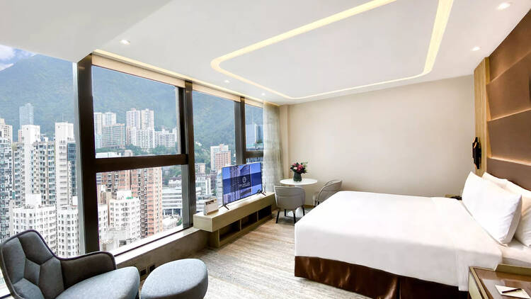 urban room at one eight one hotel