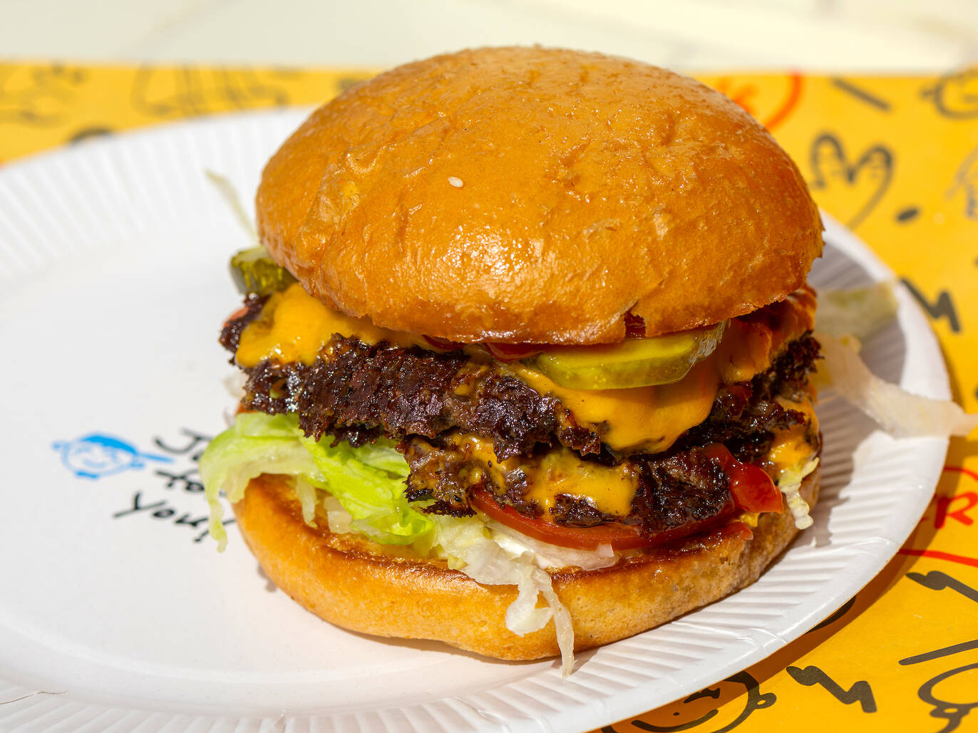 27 Best Burgers in Los Angeles, Ranked