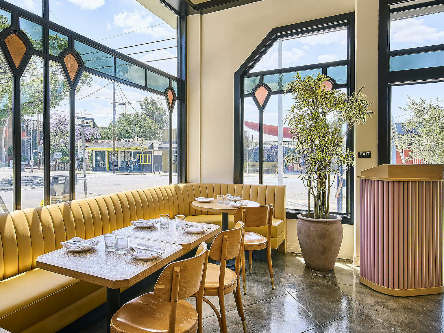 24 Best Hollywood Restaurants For Breakfast, Lunch and Dinner