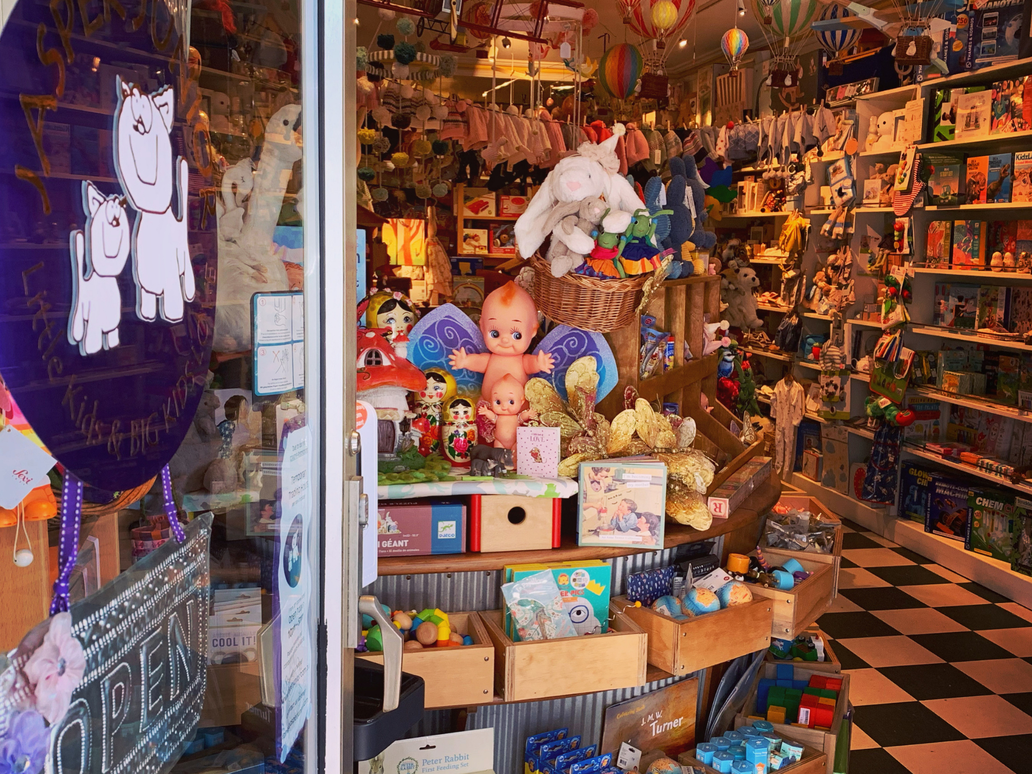 Stuff toy shop store near me