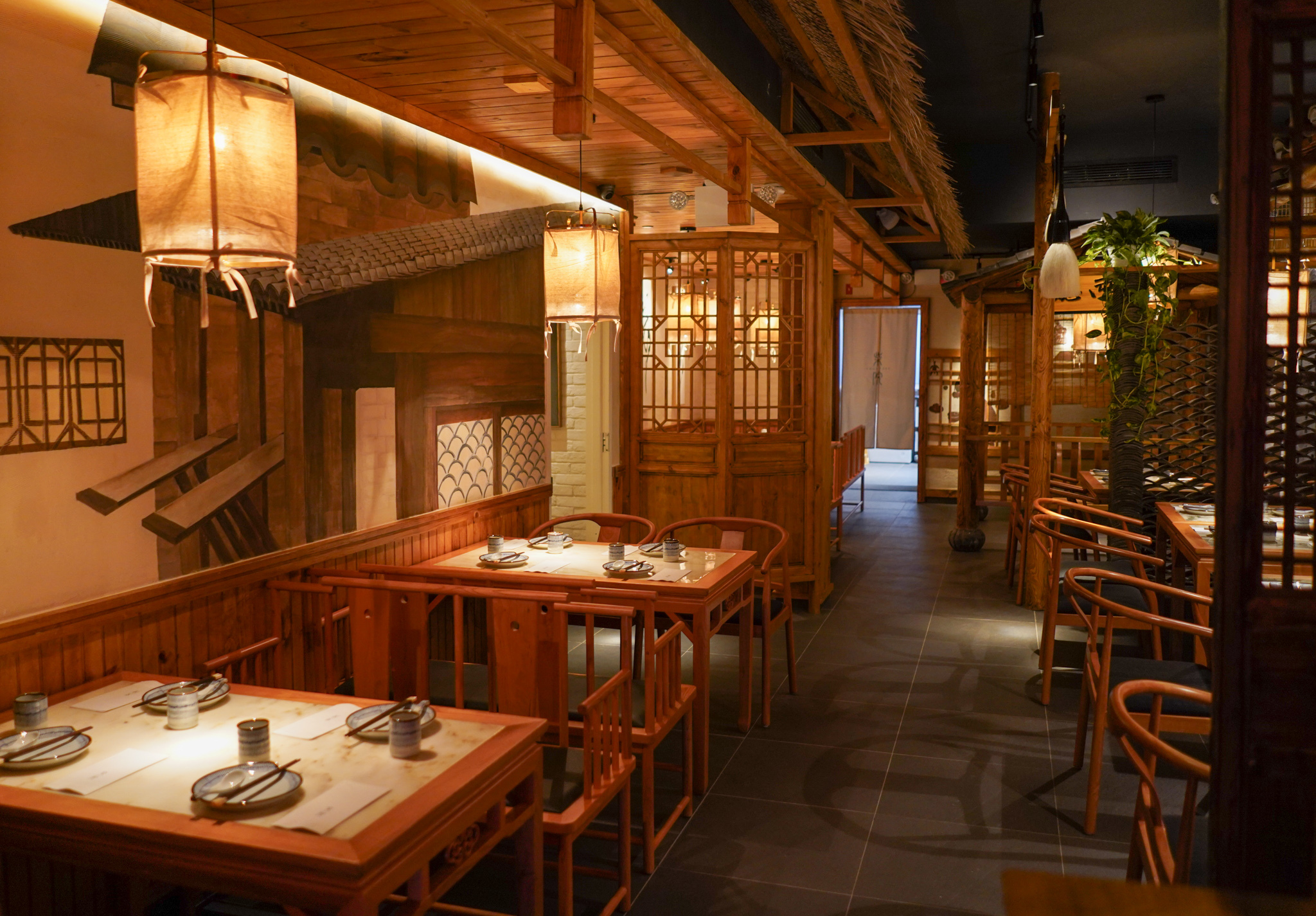 You'll feel like you're in the middle of Beijing at this new restaurant in midtown