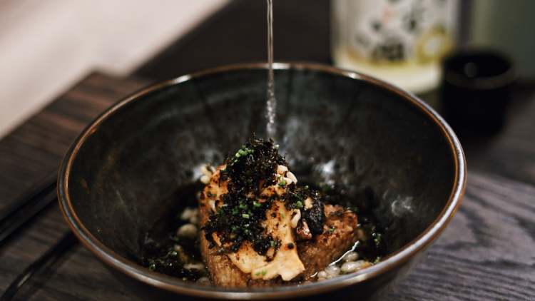 Clams in a grey bowl