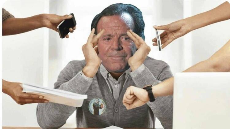 Memes Julio Iglesias. 