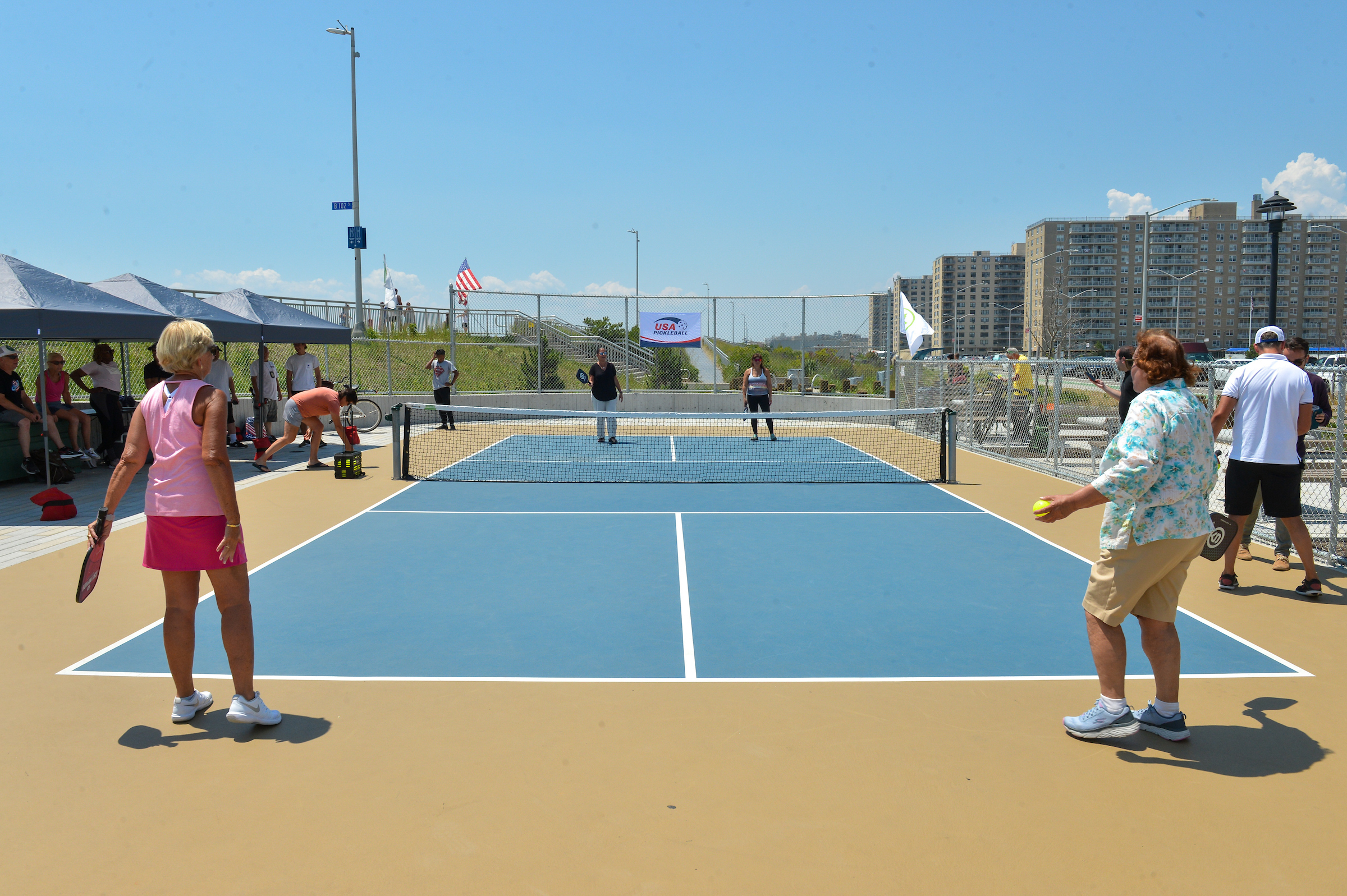 A public pickleball court just opened at Rockaway Beach