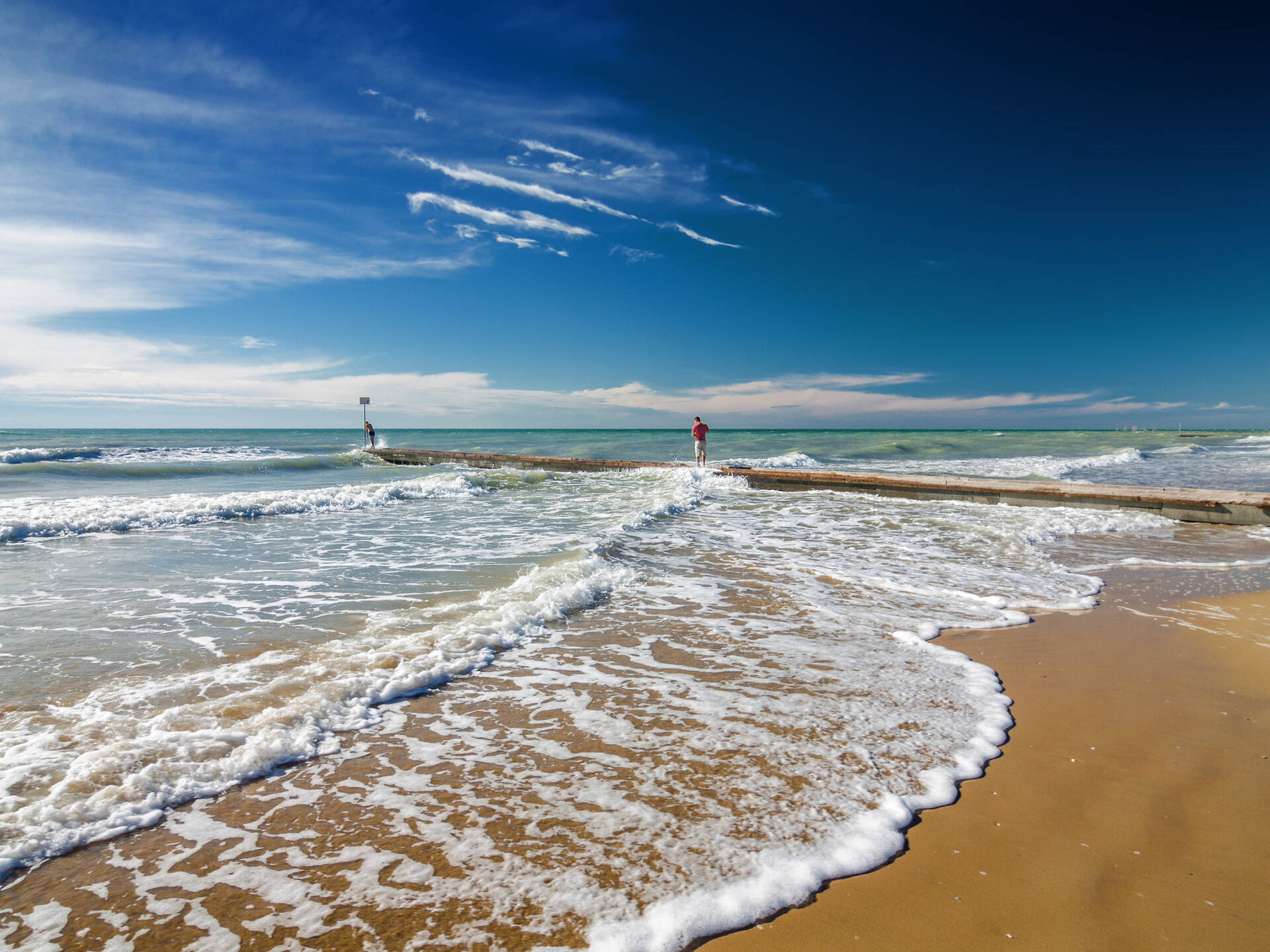9 Best Beaches in Venice According To A Local