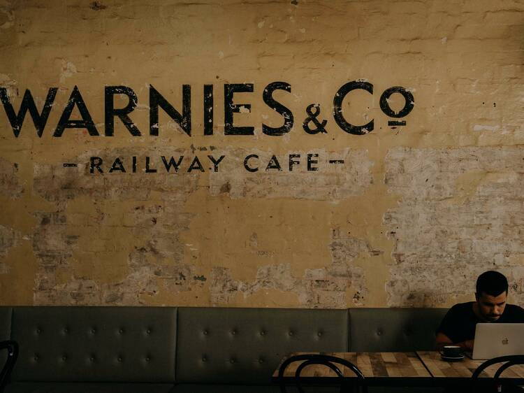 Warnies & Co Railway Café