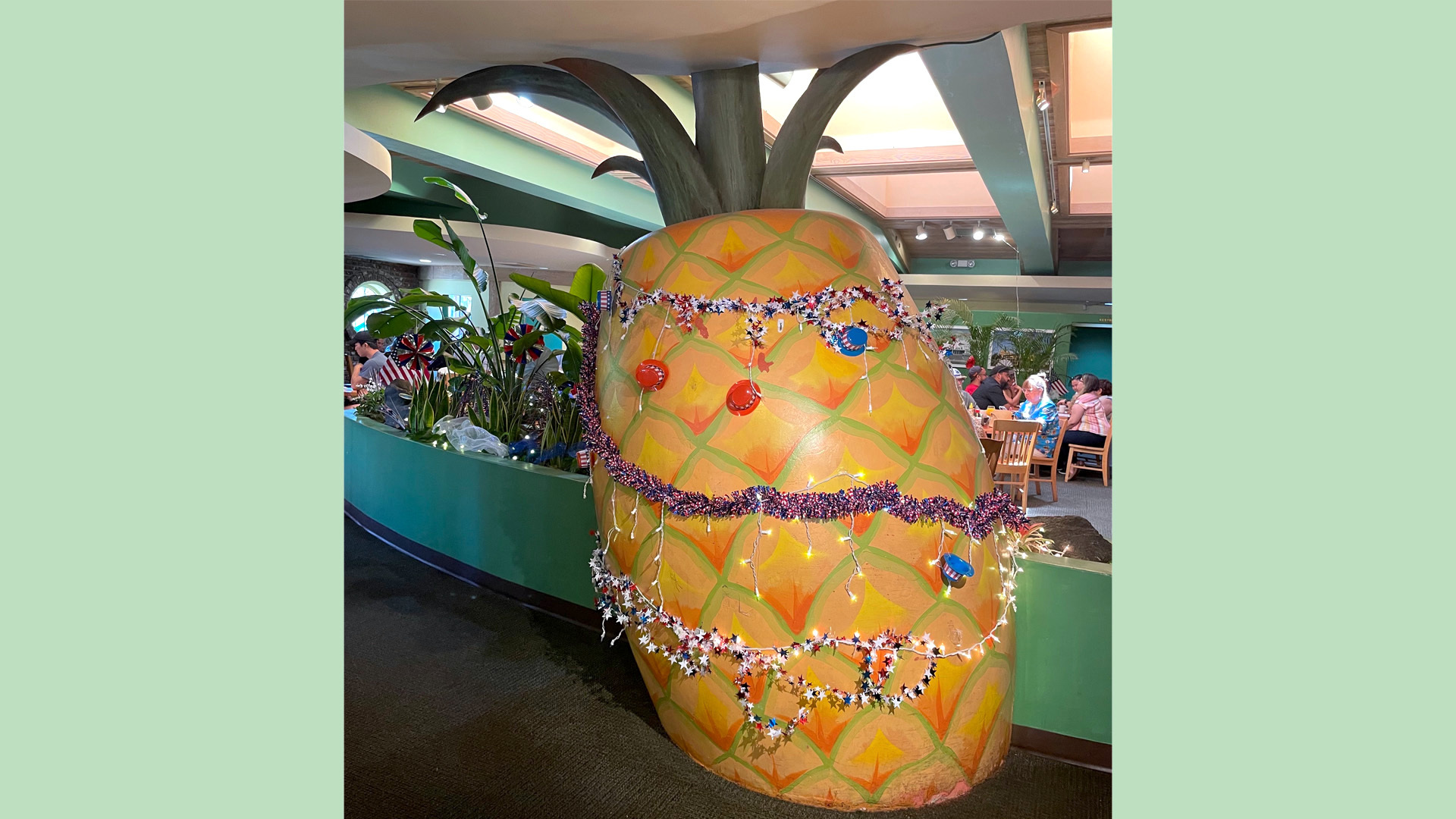 King's Hawaiian Giant Pineapple