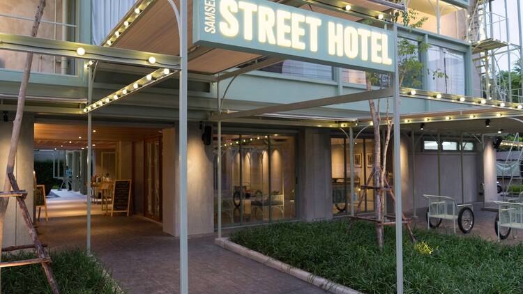 Samsen Street Hotel