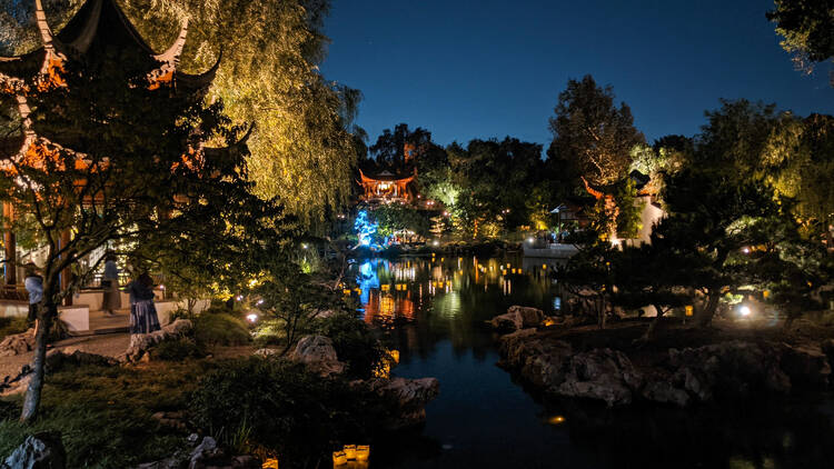 Mid-Autumn Moon Celebration at the Huntington