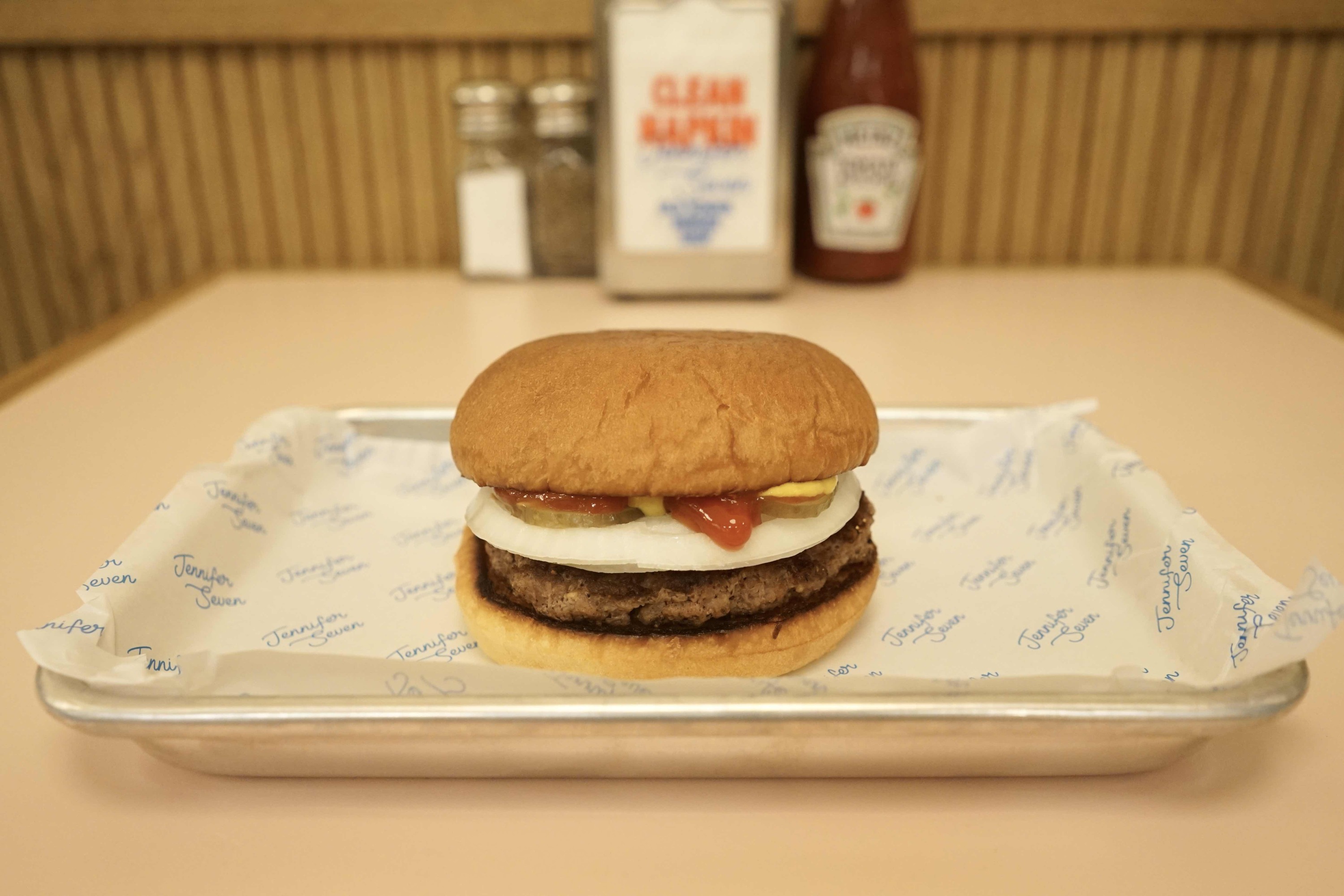 ジェニファーセブン