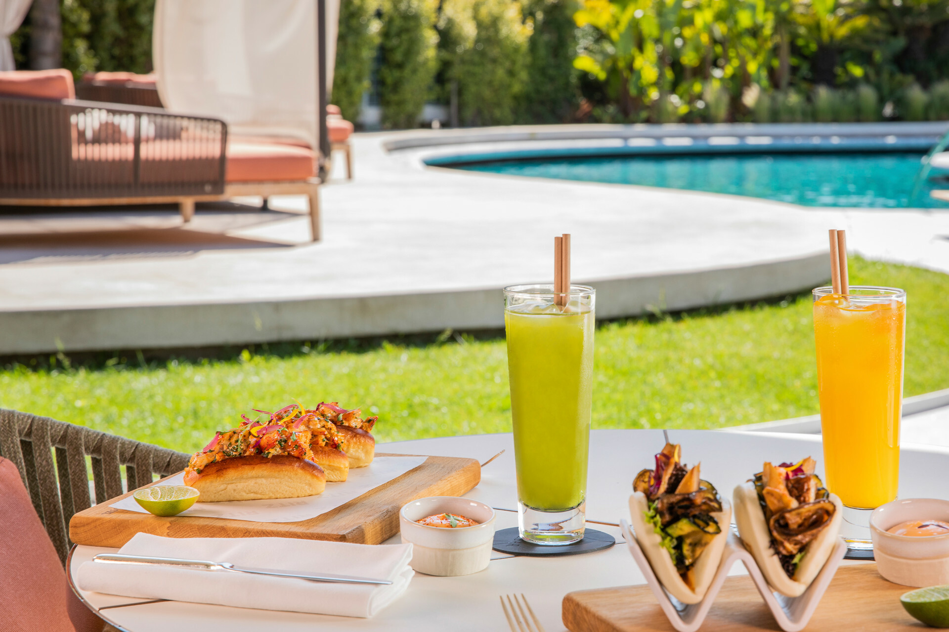 Ritz Pool Bar