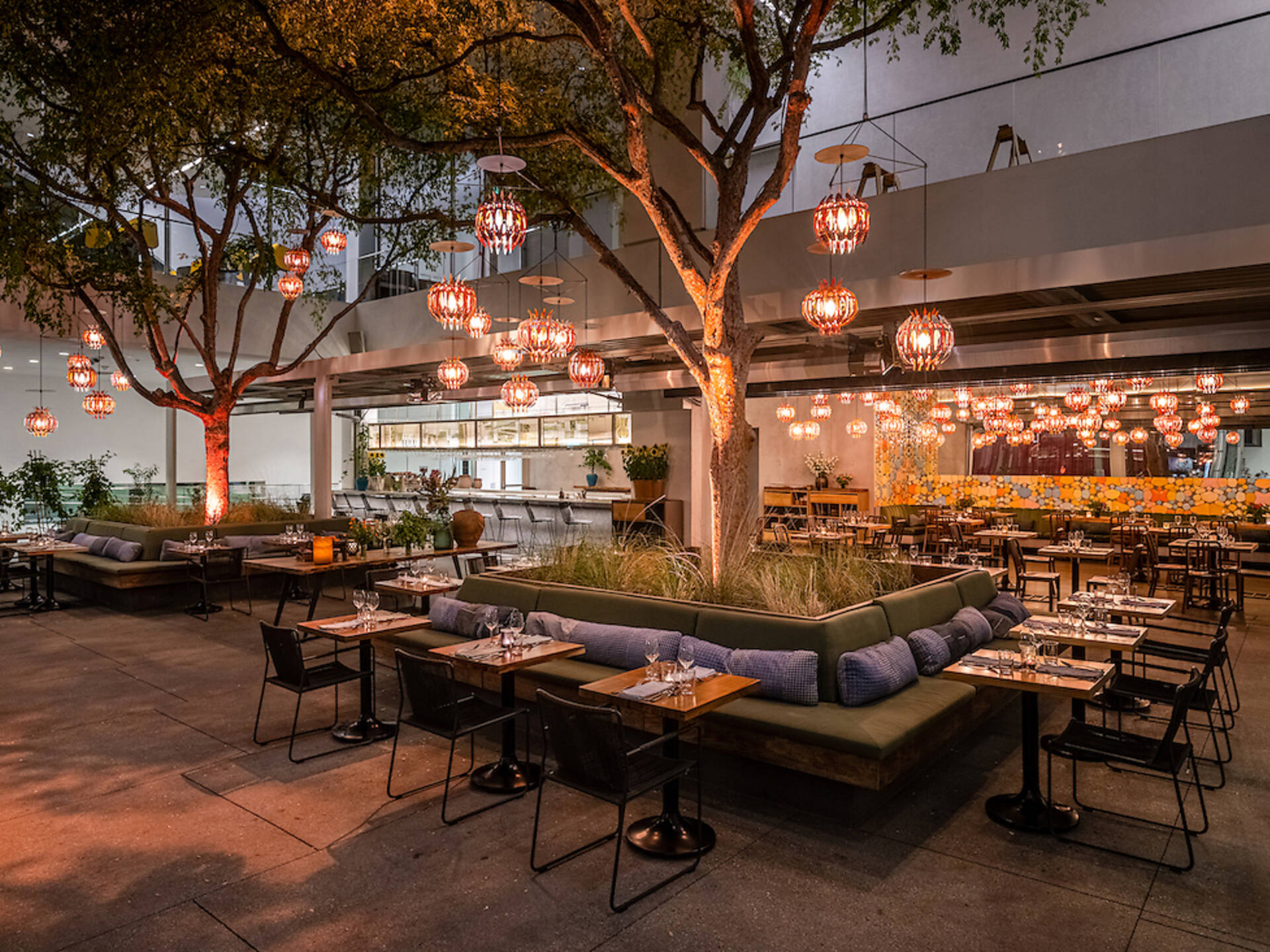 32 Best Outdoor Patios for Alfresco Dining in Los Angeles