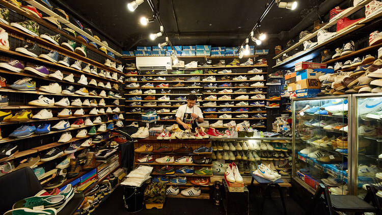 Popular store sneaker stores