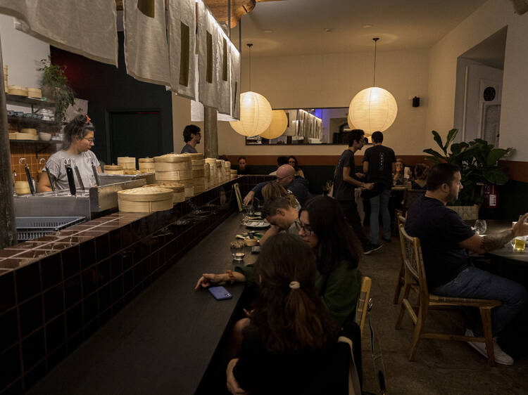 Aura Dim Sum. Uma casa de dumplings artesanais nascida na Bica e criada em Alfama