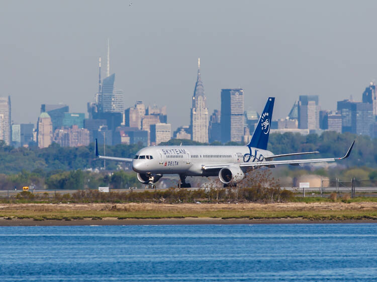 New Yorkers react to yesterday's insane airport delays