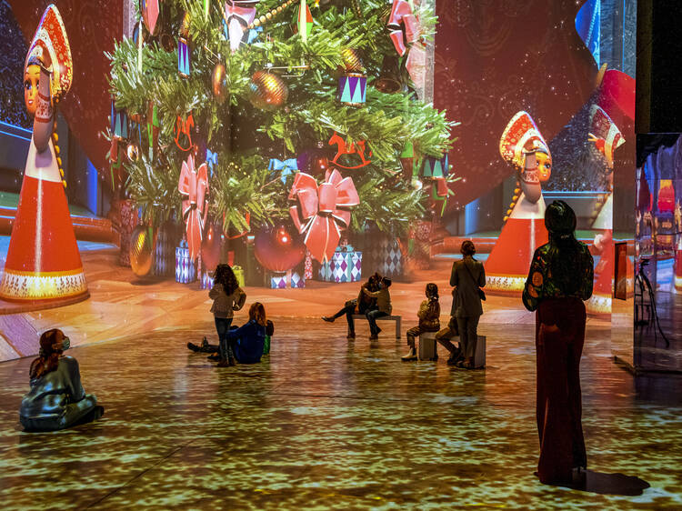 A holiday-themed immersive show is coming to Chicago