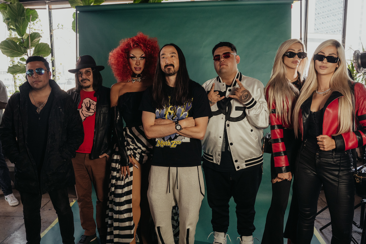 EVA BLUNT XX STEVE AOKI NUEVA LATA