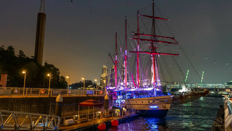 Set sail on a luxury superyacht around Sentosa