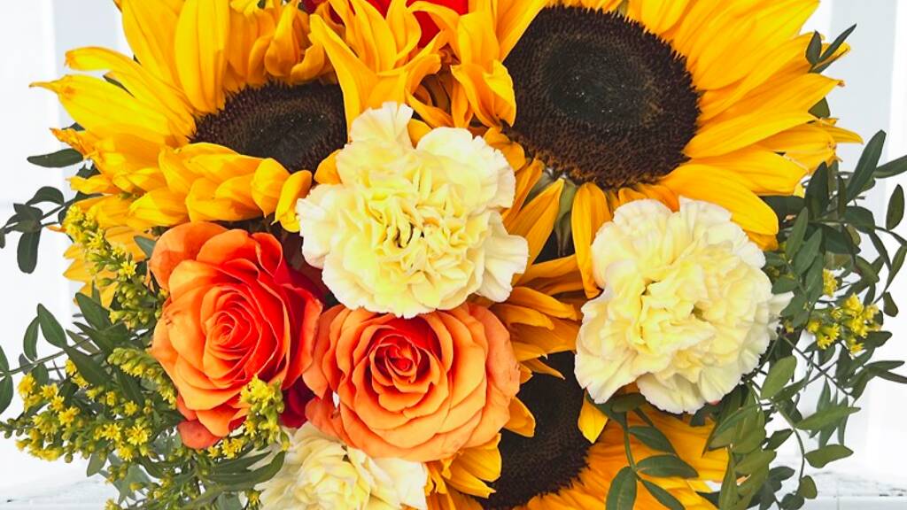 17 Best Flower Delivery Services in the UK for 2025