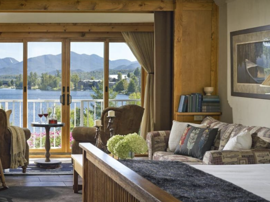 16 Best Upstate New York Resorts for 2025