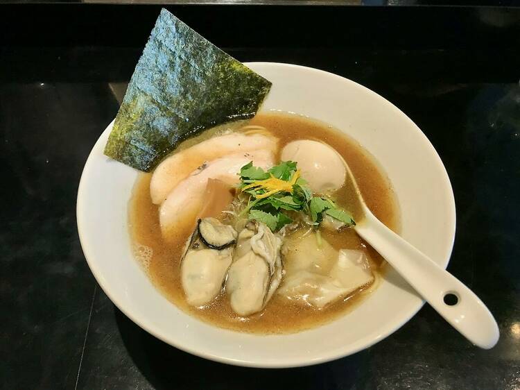 鶏そば ラーメン トナリ