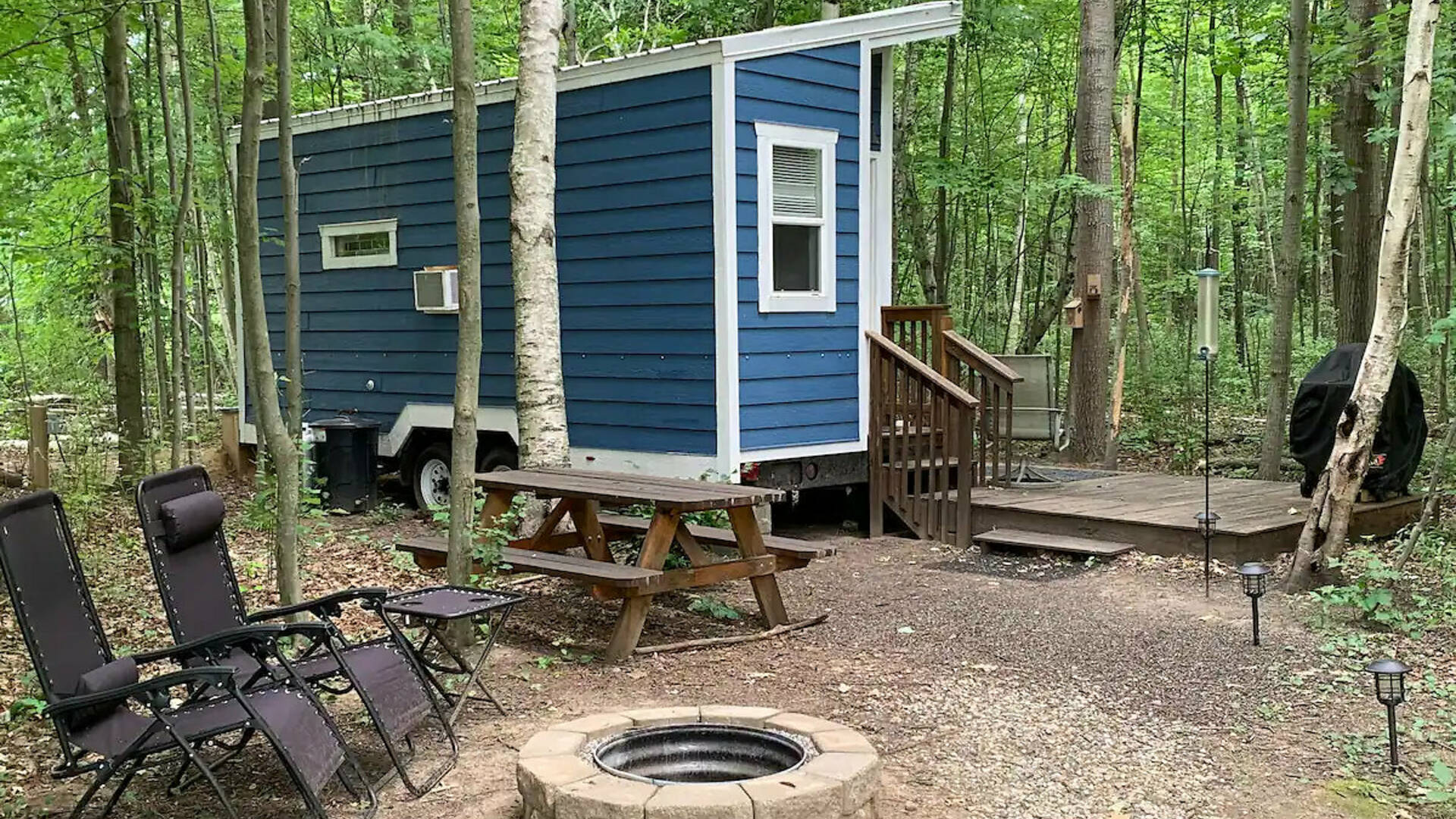 Best Tiny Home Airbnbs Near Chicago: Top Cabins And Rentals
