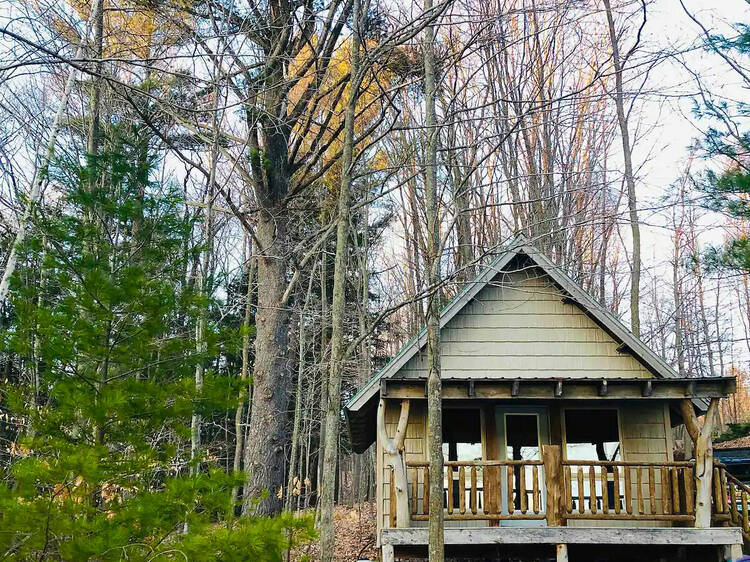 The sweetheart beach cottage in Lake Ann