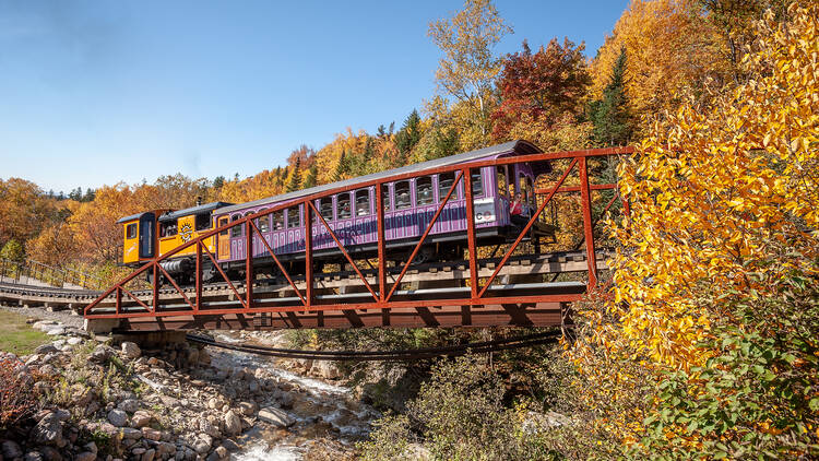 The best fall foliage train rides in the U.S. for beautiful autumn colors