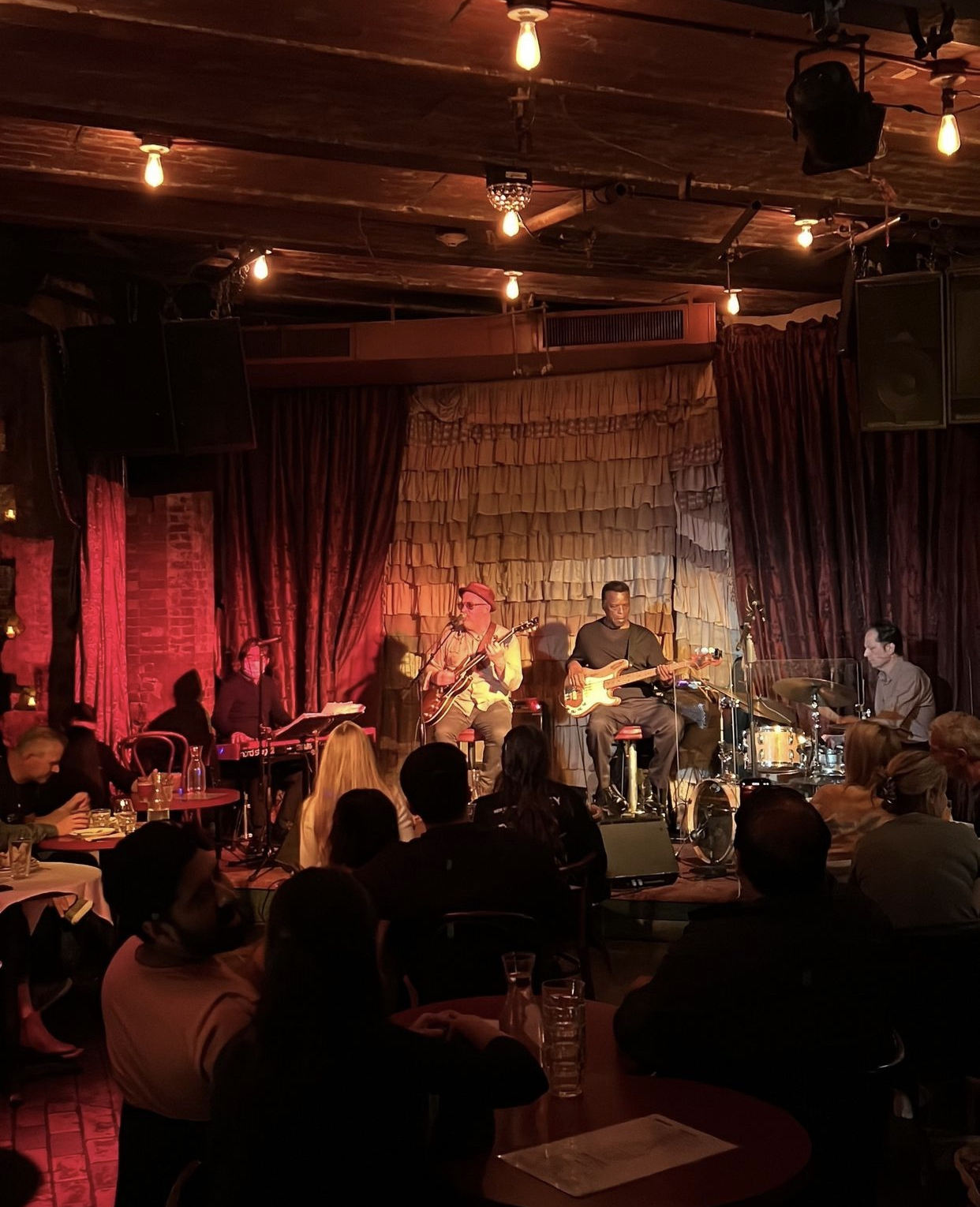 The Beehive Armonk - v68wbvc