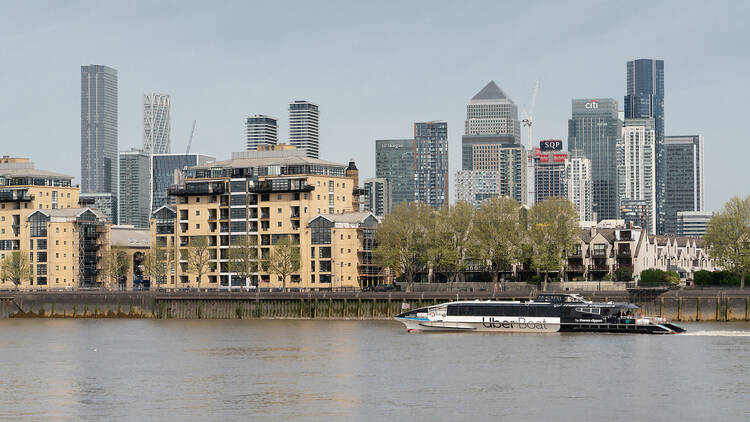 vauxhall bridge london