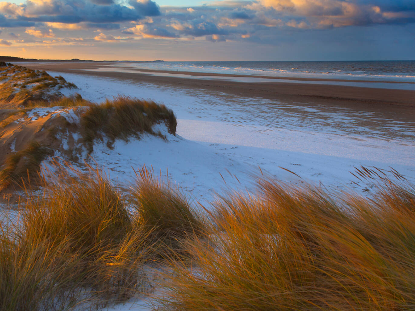 8 Best Coastal Winter Walks in the UK in 2023