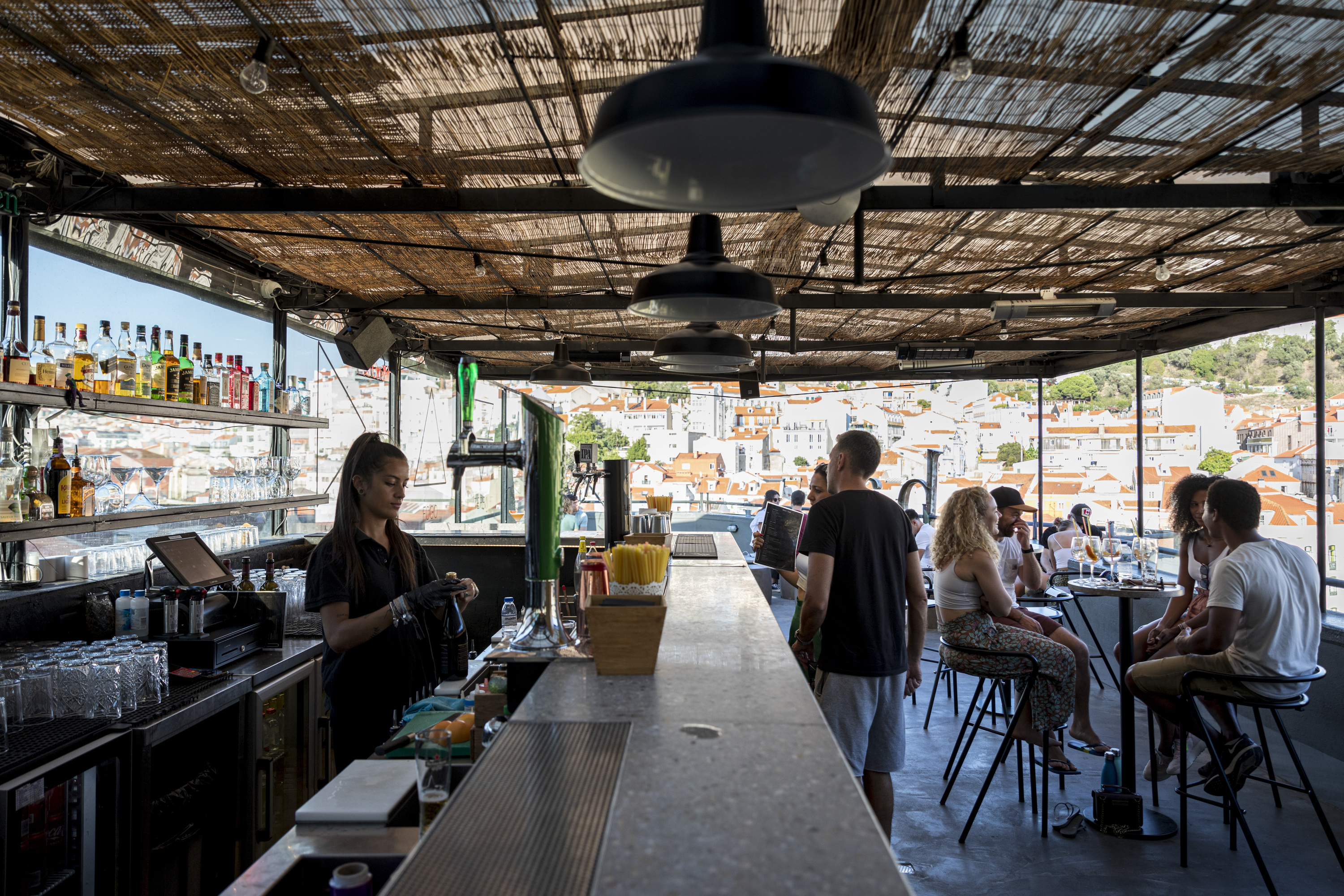 Para chegar ao TOPO é preciso renovar. E foi o que se fez no Martim Moniz