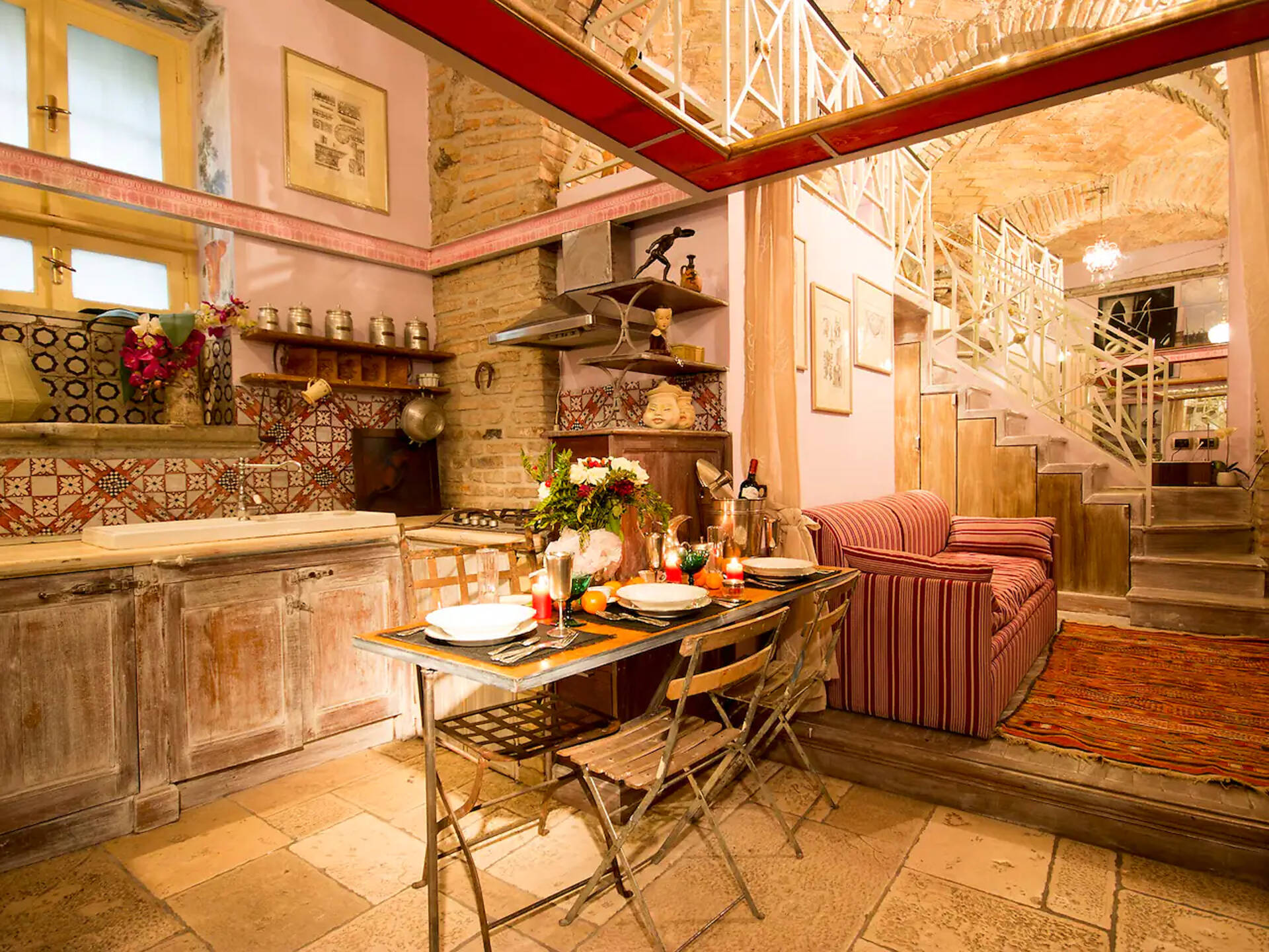 The best Airbnbs in Rome, Italy for 2026 – cheap stays, Colosseum views ...