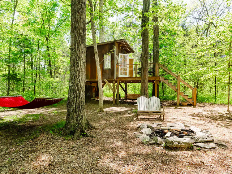 The adult treehouse just outside of Nashville