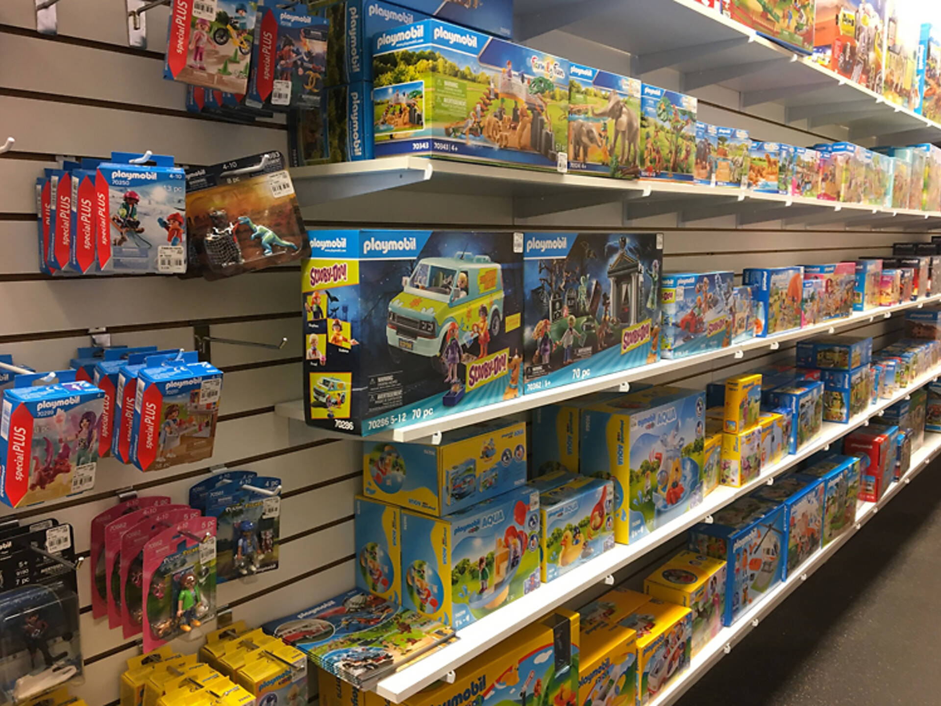 24-best-toy-stores-in-the-usa-for-gifts-dolls-and-play-things