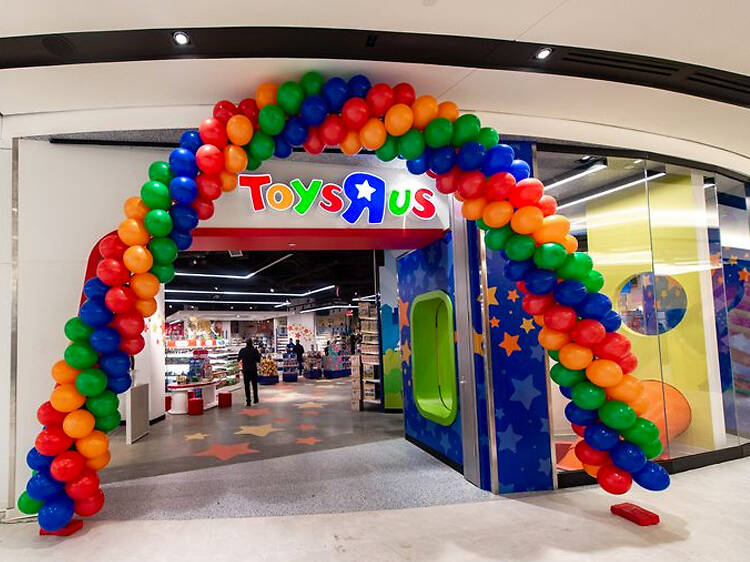 24 Best Toy Stores in the USA for Gifts, Dolls and Play Things