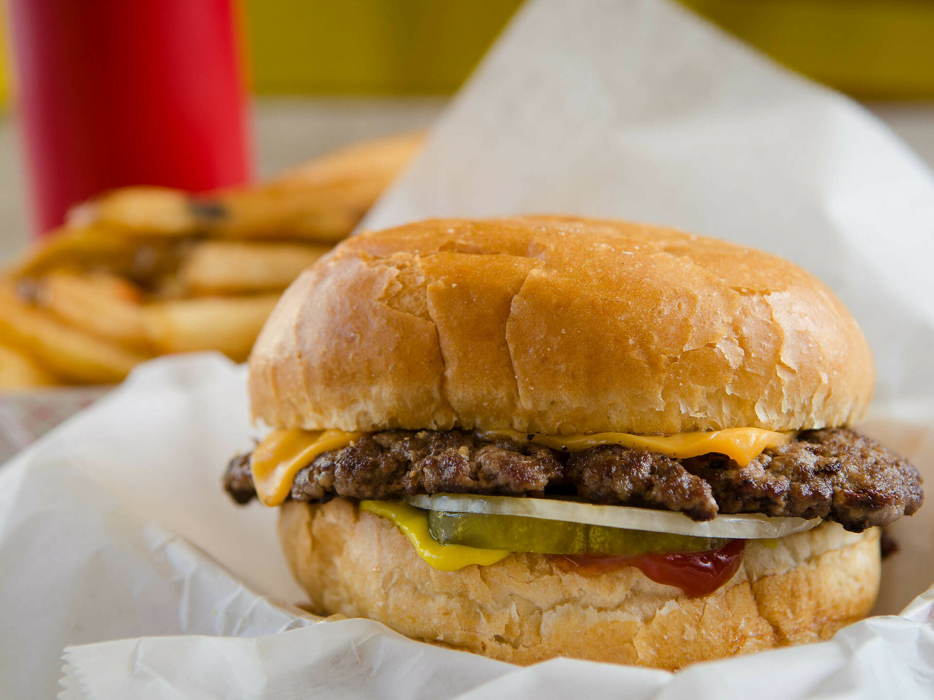 The 26 Best Burgers in Chicago to Sink Your Teeth Into