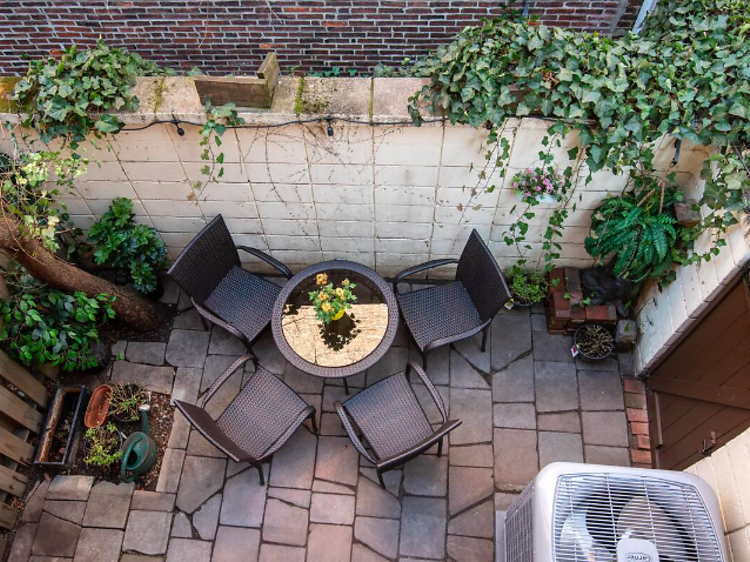 The Coolest Airbnbs In Philadelphia | Best Places To Stay In Philadelphia