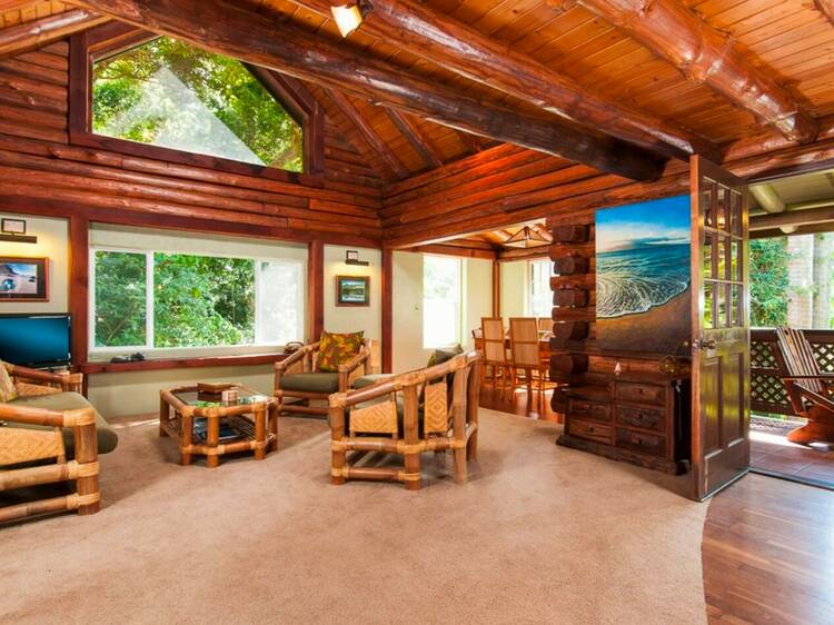 The ginormous log cabin in Makawao