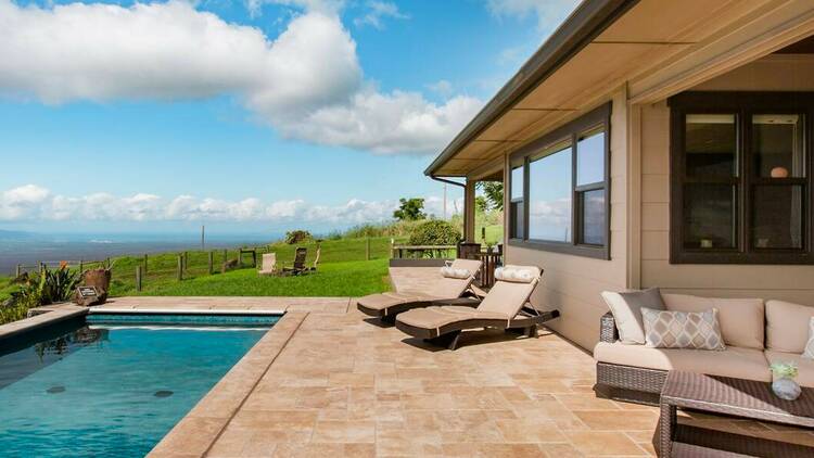 The hilltop luxury in Kula