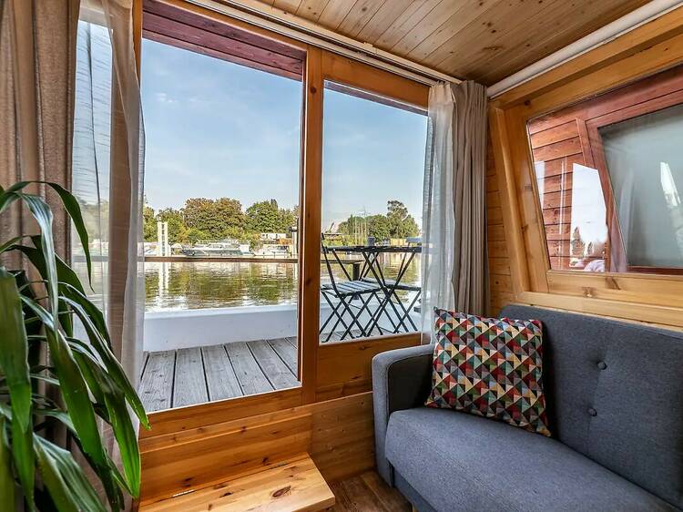 The houseboat on the river in Praha 5