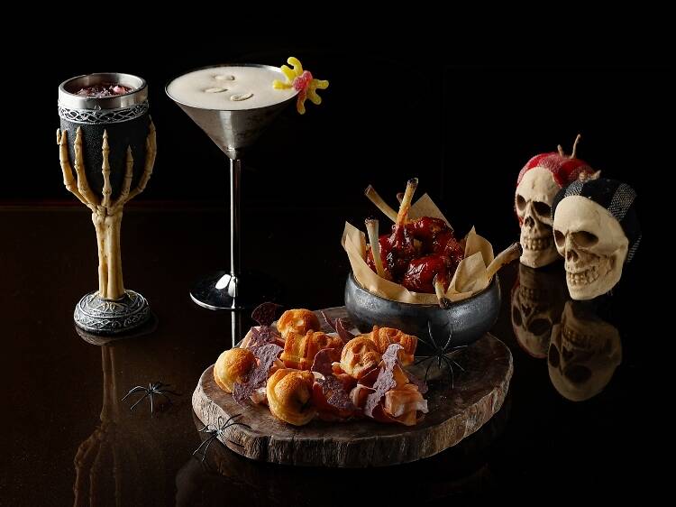 Halloween happenings at MO Bar