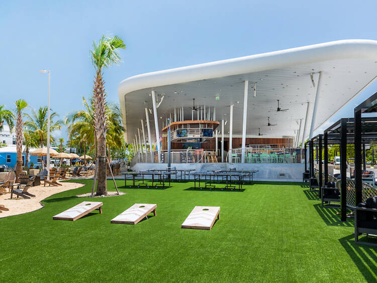 Super Bowl Experience opens Wednesday on Miami Beach