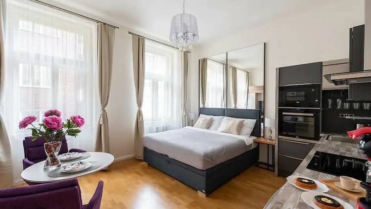 The cheap and cheerful studio near Wenceslas Square